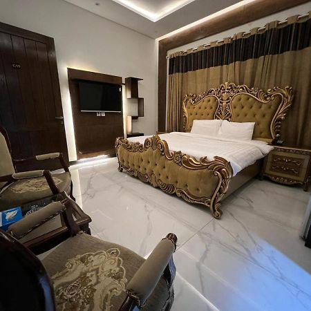 Palm Tree Hotel Lahore Ngoại thất bức ảnh