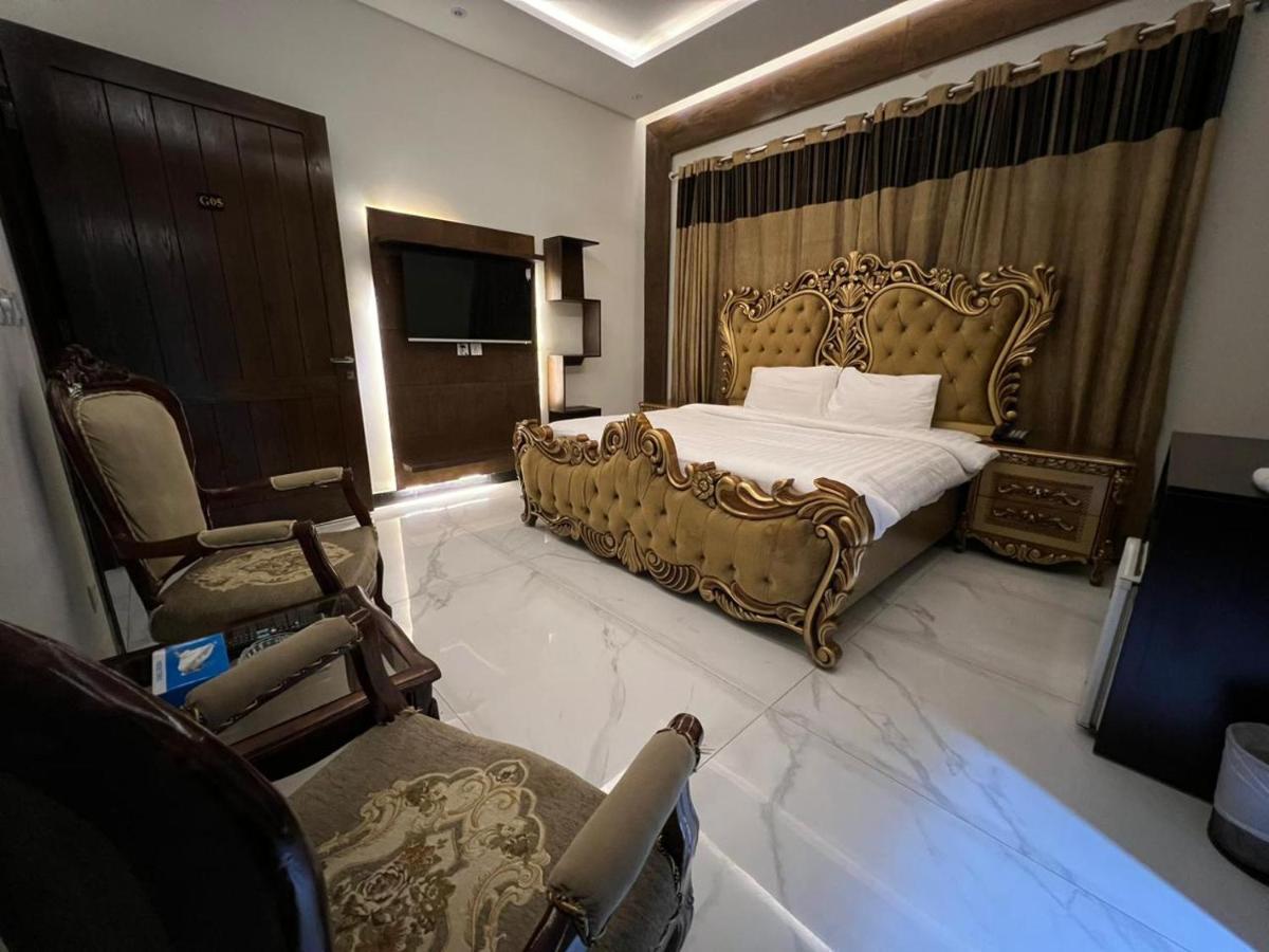 Palm Tree Hotel Lahore Ngoại thất bức ảnh